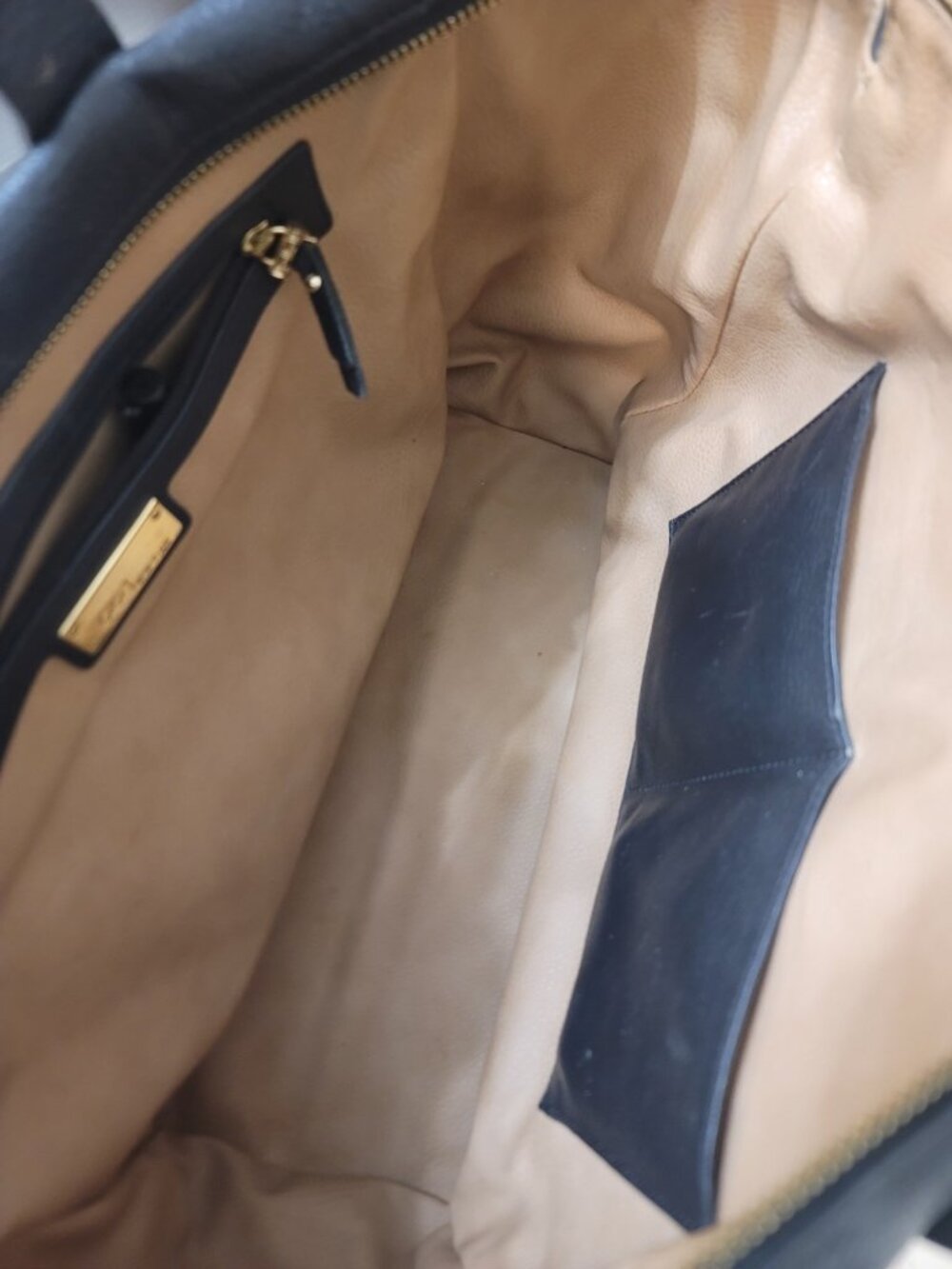GiGi New York Parker Satchel Leather Black - Picture 7 of 13